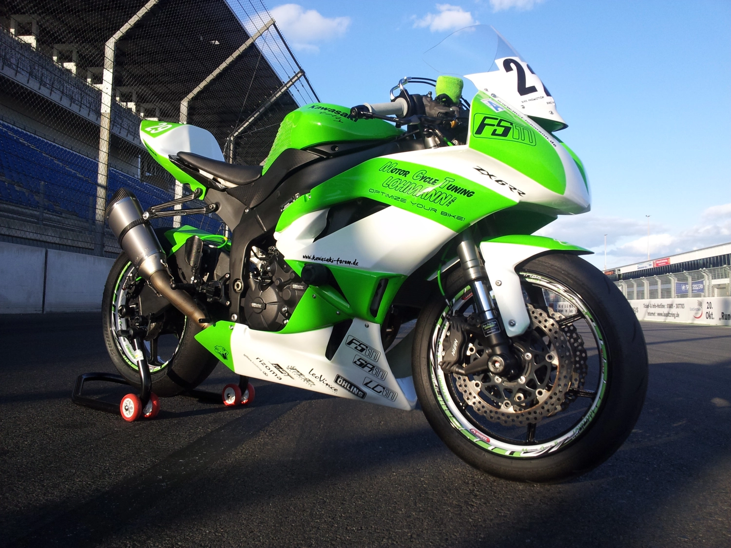 Kawasaki ZX6R Racing "Betty" Umbau von Bike Tech Lohmann