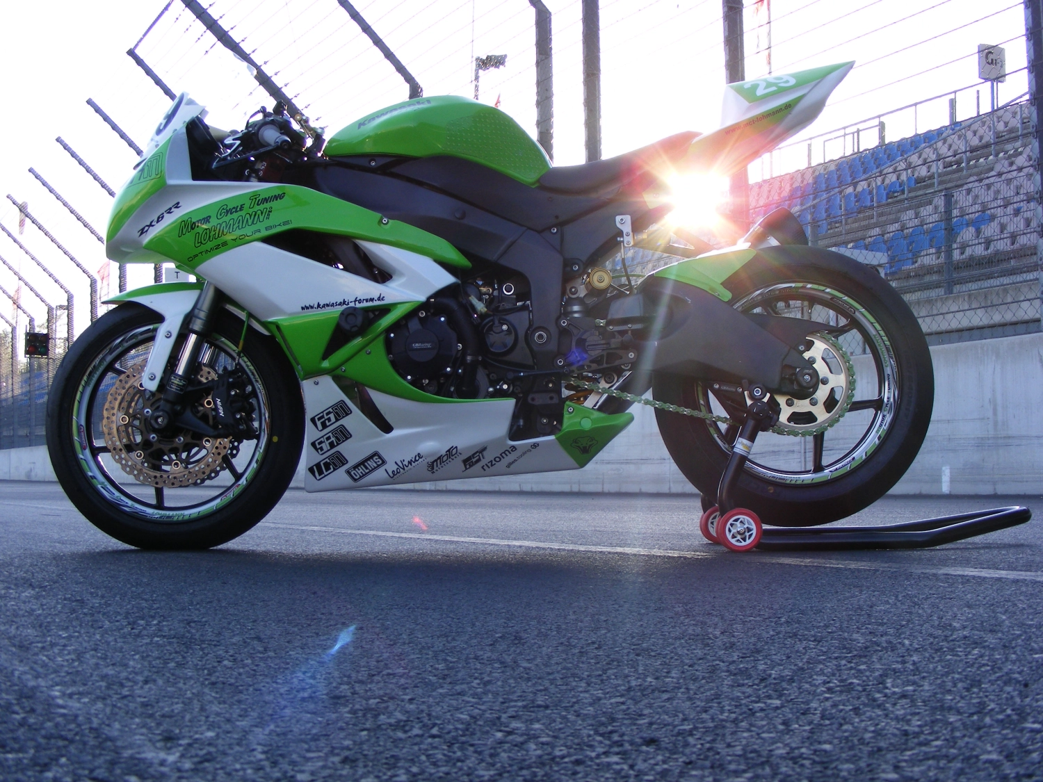 Kawasaki ZX6R Racing "Betty" Umbau von Bike Tech Lohmann